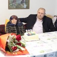 Четири столетници живеят в община Ардино Четири столетници живеят в община Ардино. Това са 101 – годишните Емине Шакир от Боровица и Нефизе Исмаил от Брезен, както и 100 – годишните Фейме Мюмюн от Сухово и...