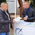 ОИЦ проведе открита приемна за граждани в Ардино Областният информационен център (ОИЦ) в Кърджали проведе открита приемна в центъра на Ардино в рамките на есенната си информационна кампания в общините от областта. Експертите Рейхан Байрам, експерт „Комуникации, информация...