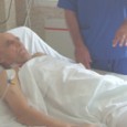 Тежко е състоянието на мъжа от сливенското село Блатец, който пострада при падането на клон, счупен от силния вятър в Сливен. Това съобщи кметът на община Сливен Стефан Радев в...