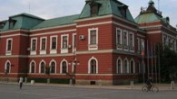 137 500 бюлетини за предстоящите избори пристигнаха в Кюстендил В Кюстендил пристигнаха 137 500 бюлетини за предстоящите избори за президент и вицепрезидент, каза пред журналисти областният управител Атанас Гергинов. Той поясни, че 125 027 е броят на избирателите по...
