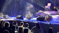 Благодаря, че сте тук тази вечер, защото благодарение на вас и на всички колеги и приятели на сцената, аз все по-осезаемо усещам неговото присъствие, каза Кристина Белчева, съпруга на Михаил...