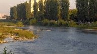 Община Пловдив ще облагородява южния бряг на река Марица Община Пловдив пусна обществена поръчка за проект за облагородяването на южния бряг на река Марица от кръговото на Водната палата до Гребната база, съобщиха пред журналисти кметът на Пловдив Костадин...