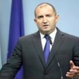 Радев изказа благодарността си към екипажа на българския кораб DIOSCURIA, на „Гранична полиция“, на спасителните екипи на военноморскити и военновъздушни сили, на Морския център във Варна и на лекарските екипи...