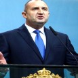 Тези избори за сглобкаджиите са битка за оцеляване на живот и смърт, заяви министър-председателят Румен Радев. Те дори не биха се поколебали да ни въвлекат във войната, каза пред журналисти...