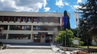 Промени в капиталовите разходи обсъждаха в община Велинград Общинският съвет във Велинград прекрати по искане на Сашка Иванова Кацарова договора ѝ за управление на общинското дружество „Водоснабдяване, канализация и териториален водоинженеринг“ ЕООД. Искането е мотивирано с лични здравословни...